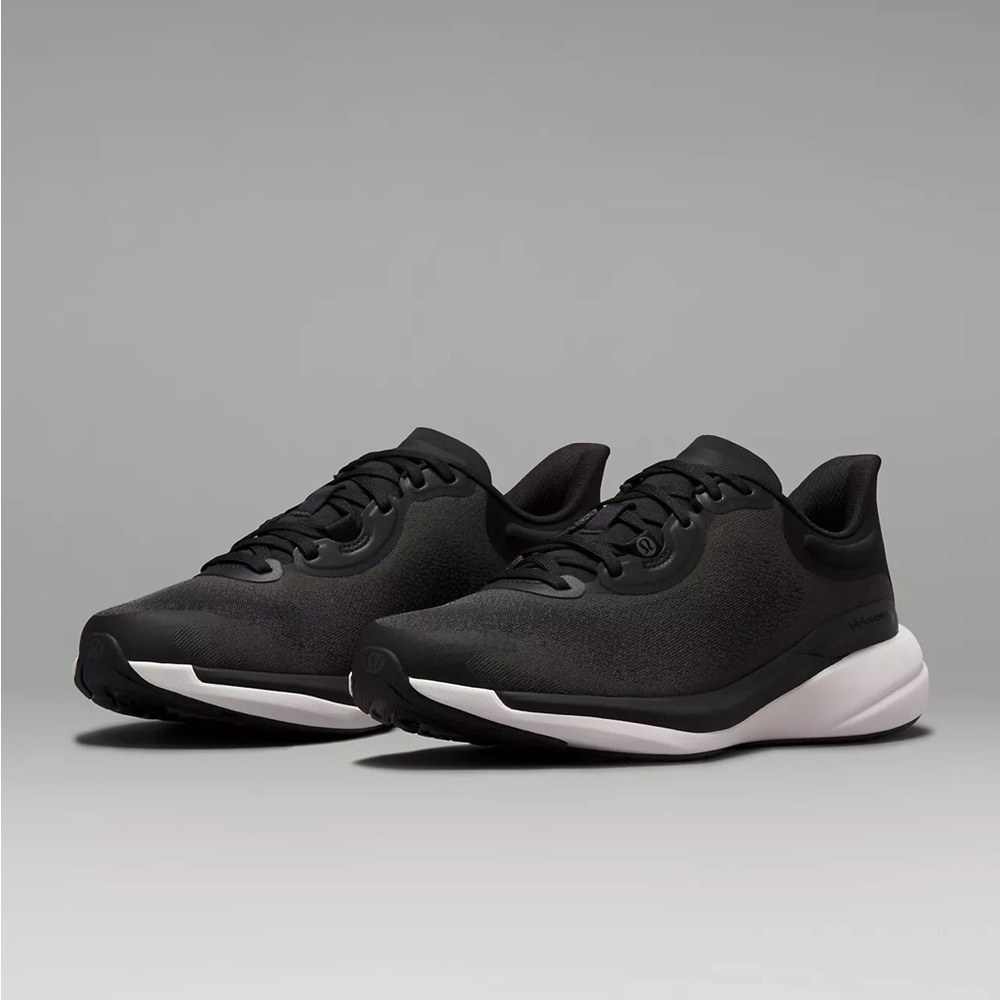 Lululemon Women's Chargefeel 2 Low Workout Shoe